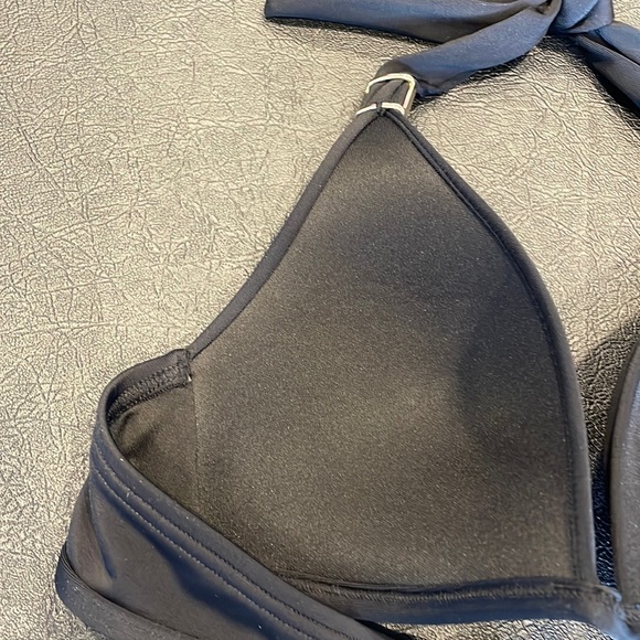 NWOT. VICTORIA SECRET Black Halter Push up Bathing Suit Top - Picture 5 of 8